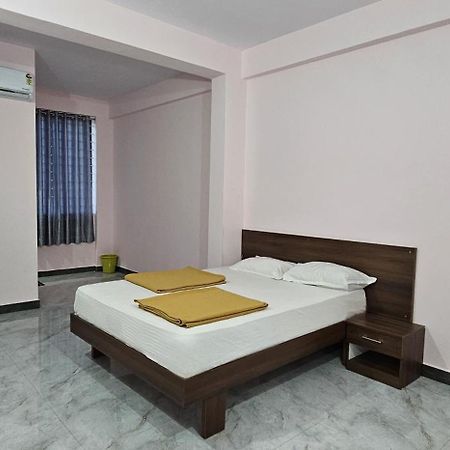 Golden Palace Residency Belagula Luaran gambar